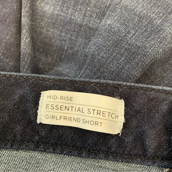 Lane Bryant Shorts Denim  26  Mid Rise Girlfriend Dark Wash  Stretch Travel Work - Picture 6 of 9